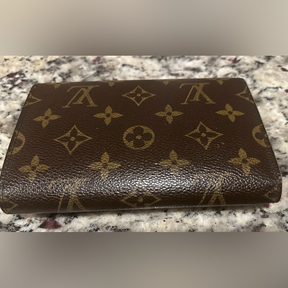 Louis Vuitton Wallet - Authentic SP0095 - Picture 2 of 10